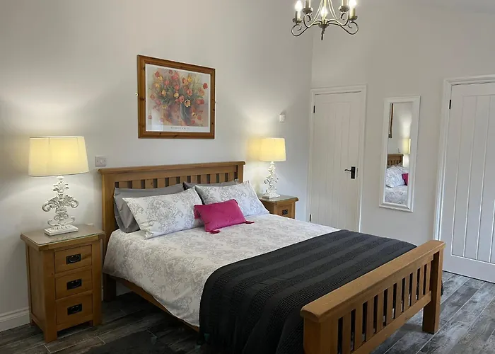 Millbrae Lodges